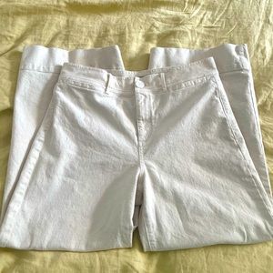 Ann Taylor size 10 ecru high waisted jeans
